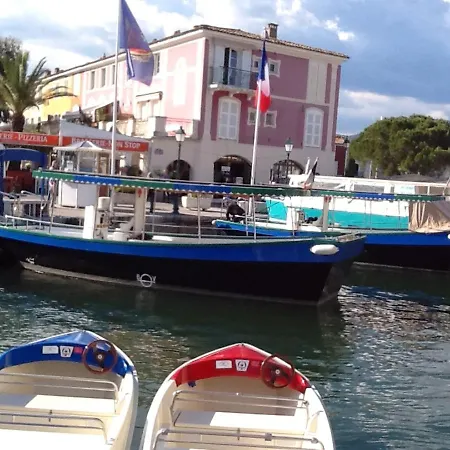 Apartmán With 2 Bedrooms In With Shared Pool Enclosed Garden And Wifi 500 M From The Beach