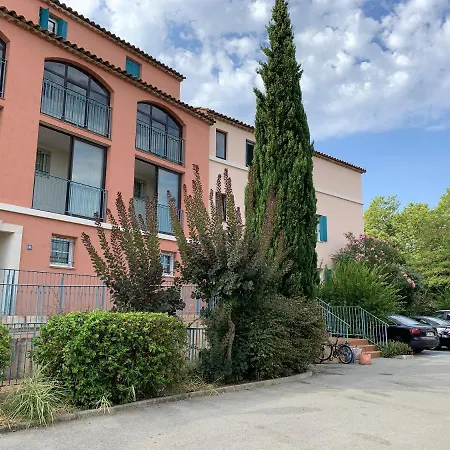 With 2 Bedrooms In With Shared Pool Enclosed Garden And Wifi 500 M From The Beach Appartement *