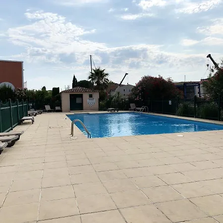 Appartement With 2 Bedrooms In With Shared Pool Enclosed Garden And Wifi 500 M From The Beach *