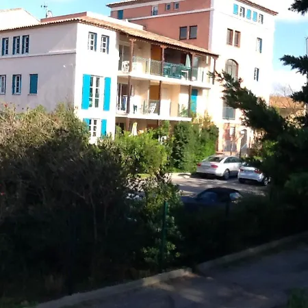 With 2 Bedrooms In With Shared Pool Enclosed Garden And Wifi 500 M From The Beach Appartement *